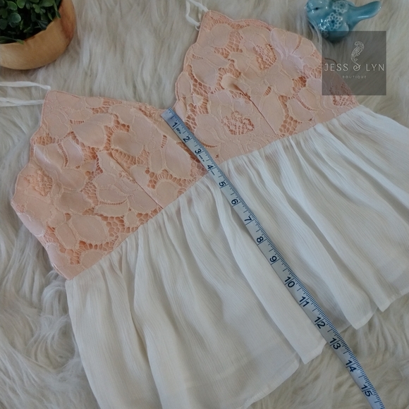 🆕Blush/White Lace Peplum Tank Top - Picture 6 of 16